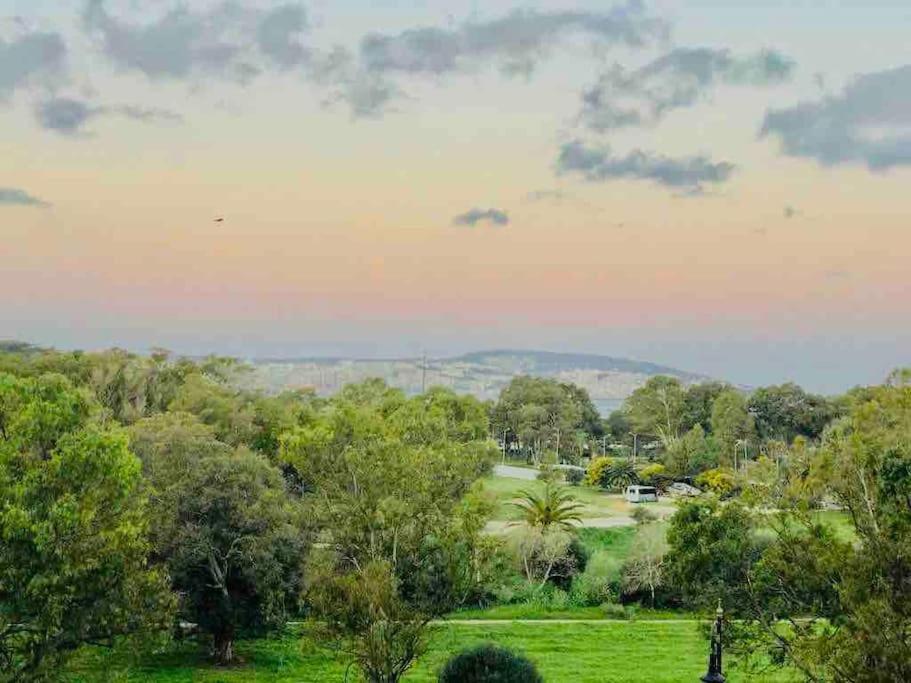Luxury 3 Bedroom Panoramic Views In Hotspot With Fibre Optic Wifi And Netflix Tanger Exteriör bild